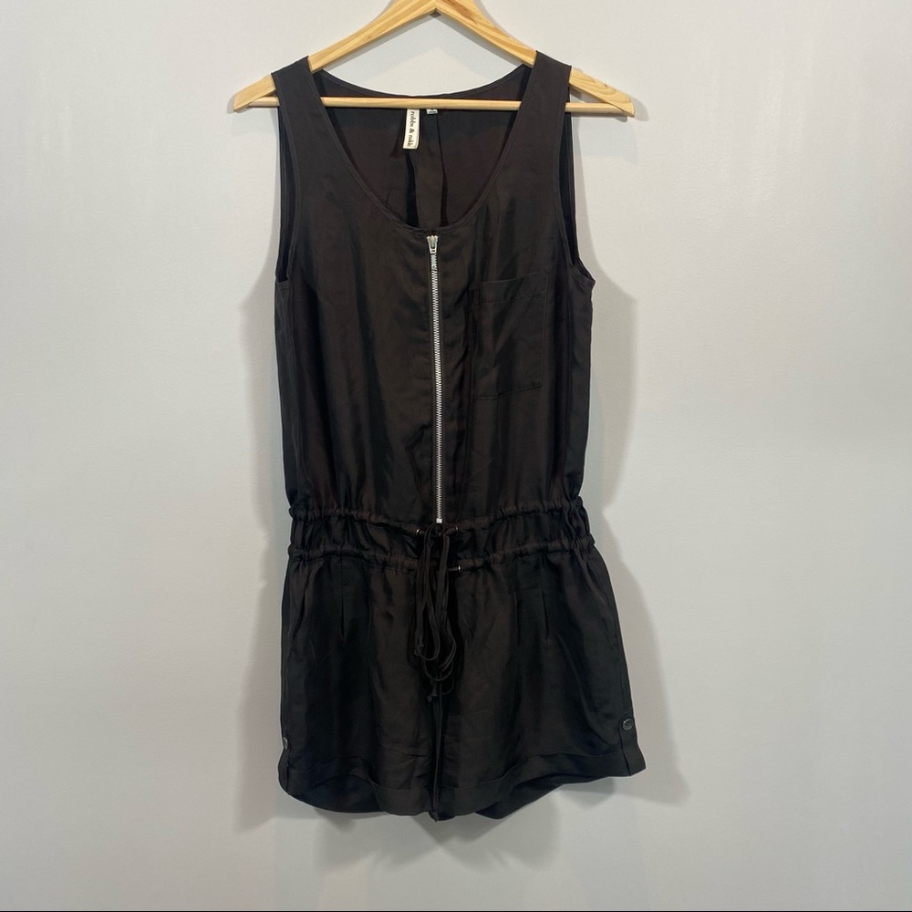 Robbi & Nikki by Robert Rodriguez Brown Romper Size S